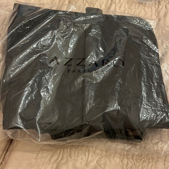 Azzaro parfumerie back pack brand new fabric and leather kind mix can be folded - Picture 5 of 7